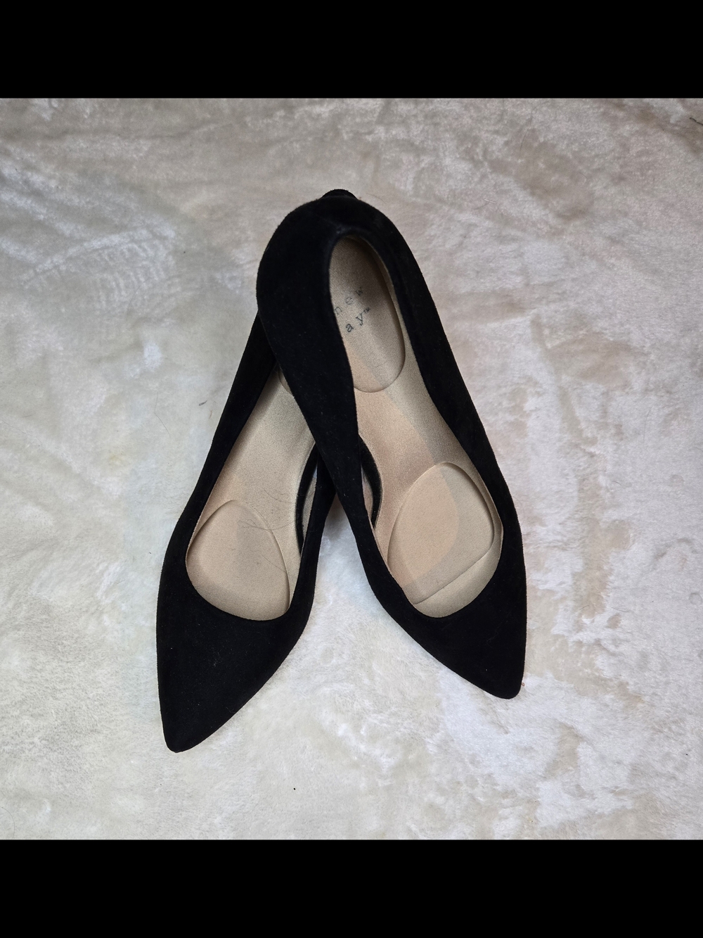 Black Pointed-Toe Women's Flats - Classic Suede Style